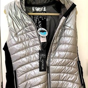 NWT Anorak Puffer Vest women’s size Large  FREE SHIPPING!